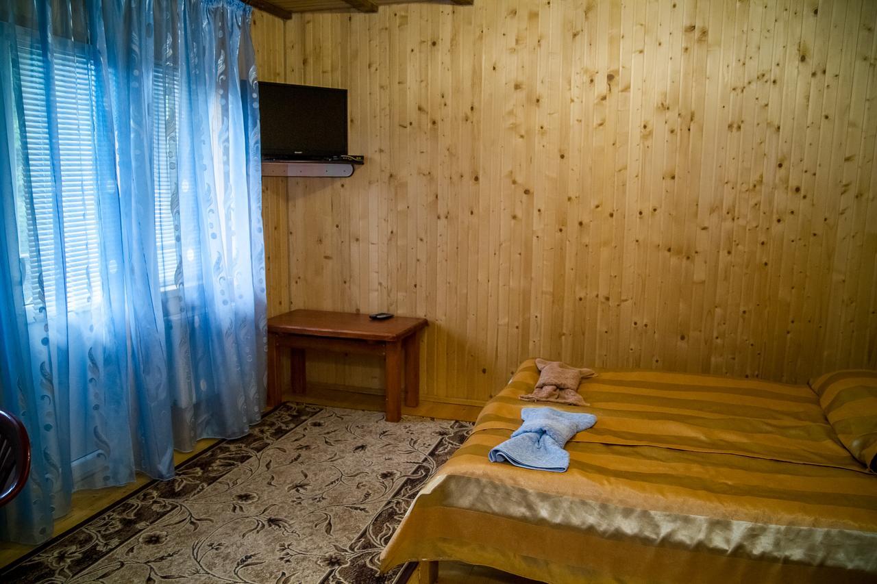 Pid Lisom Hotel Skhidnytsia Exterior photo